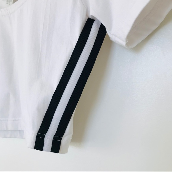 Sports Crop-top in white from The Limited - Picture 5 of 6